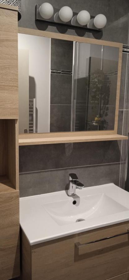 Superbe Appartement Lumineux Au Sud D Orange โอรองช์ ภายนอก รูปภาพ